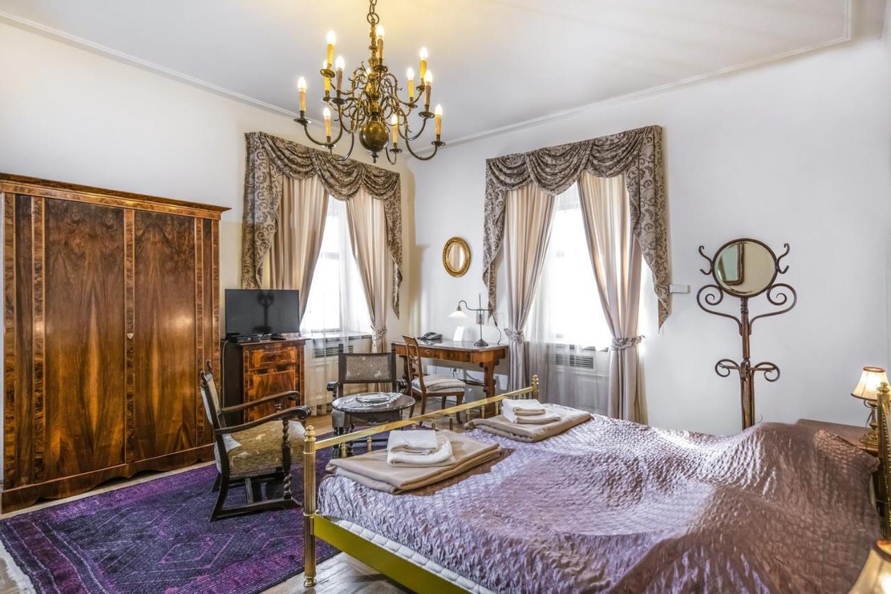 Academy Pension Budapest Luaran gambar