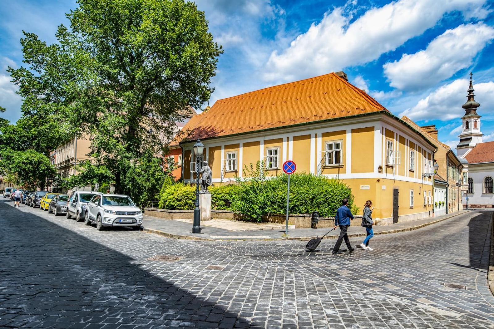 Academy Pension Budapest Luaran gambar